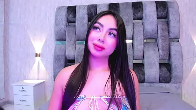 Snapshot of gaby_desire777 chatting on March 14, 2:31 am gaby desire777 online show from March 14, 2:31 am