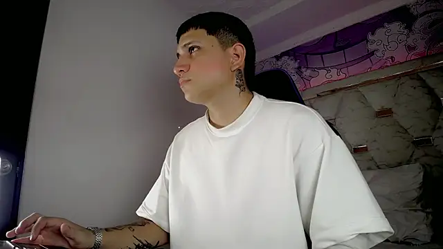 Brayan lopezz online show from May 1, 3:33 am