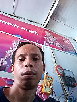 Reza969 online show from December 4, 5:39 am