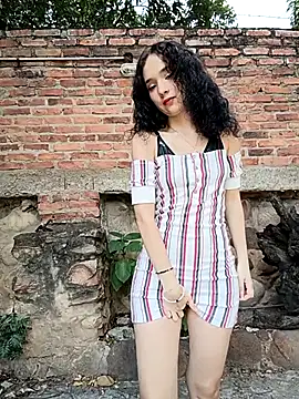 sweet outdoor charm online show from January 8, 6:54 pm