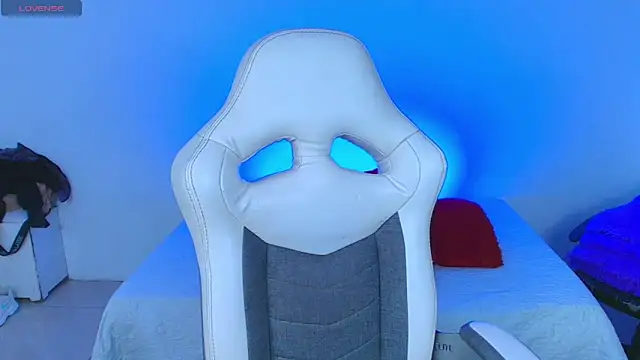 sofiakey online show from April 23, 4:35 am