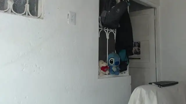 skinny sweet2411 online show from September 9, 11:26 pm