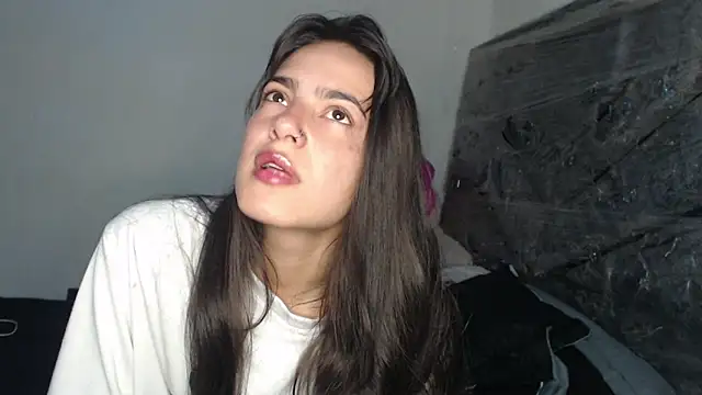 skinny sweet2411 online show from March 4, 6:19 am