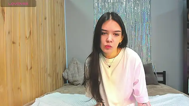 SweetyDeviliya online show from March 5, 10:22 am