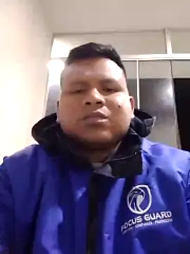 Snapshot of zeta29 chatting on November 3, 4:36 am zeta29 online show from November 3, 4:36 am