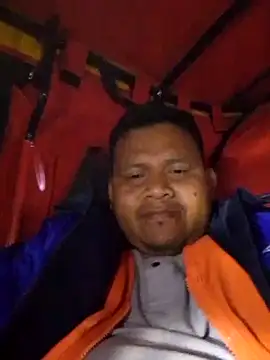 Snapshot of zeta29 chatting on November 11, 5:29 am zeta29 online show from November 11, 5:29 am