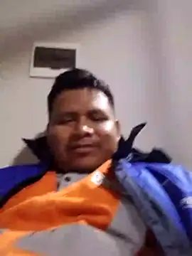 Snapshot of zeta29 chatting on November 19, 8:14 am zeta29 online show from November 19, 8:14 am