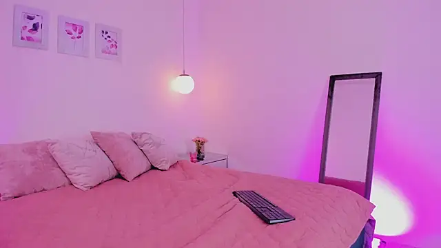 ibella7 online show from March 3, 7:42 pm