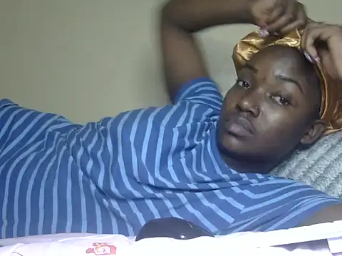 Snapshot of Chichii- chatting on March 9, 6:32 pm Chichii- online show from March 9, 6:32 pm