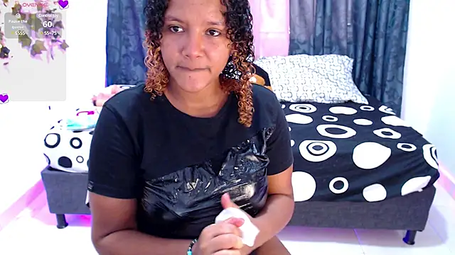 Snapshot of Bonnydopson7 chatting on February 19, 7:59 pm Bonnydopson7 online show from February 19, 7:59 pm