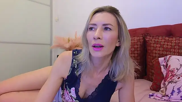  Maddalena  online show from January 7, 8:52 pm