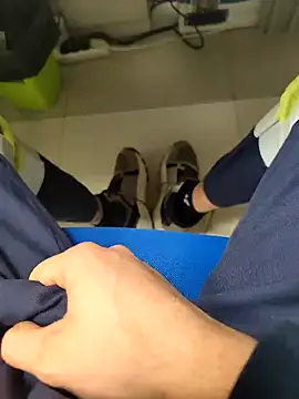 Snapshot of coppiapazza chatting on December 27, 12:07 am coppiapazza online show from December 27, 12:07 am