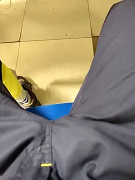 Snapshot of coppiapazza chatting on February 27, 6:29 am coppiapazza online show from February 27, 6:29 am