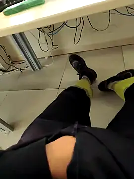 Snapshot of coppiapazza chatting on March 1, 6:35 am coppiapazza online show from March 1, 6:35 am