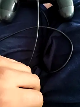 Snapshot of coppiapazza chatting on September 24, 1:36 pm coppiapazza online show from September 24, 1:36 pm