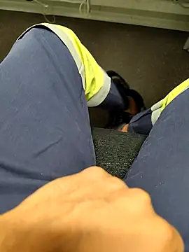 Snapshot of coppiapazza chatting on October 3, 4:42 am coppiapazza online show from October 3, 4:42 am