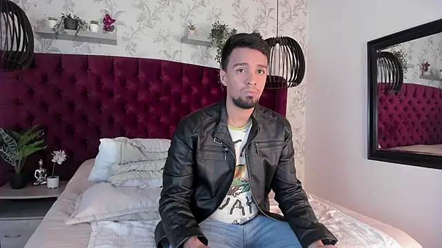 Edward max online show from March 18, 3:31 am