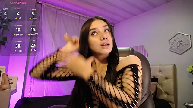Kylie golden online show from October 15, 12:49 pm