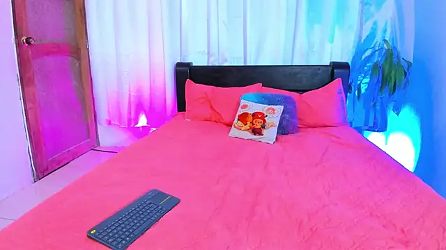 lanaa paul1 online show from March 11, 5:35 pm