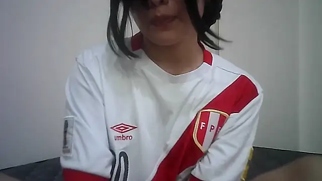 Snapshot of Elsa_sweet chatting on February 23, 12:30 am Elsa sweet online show from February 23, 12:30 am