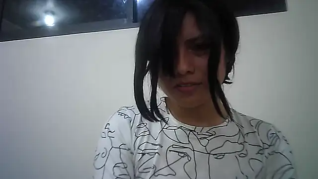 Snapshot of Elsa_sweet chatting on February 23, 3:35 am Elsa sweet online show from February 23, 3:35 am