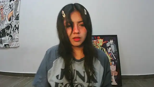 Snapshot of Elsa_sweet chatting on December 5, 3:59 am Elsa sweet online show from December 5, 3:59 am