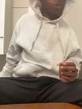 Mischevous T69 online show from October 3, 8:11 am