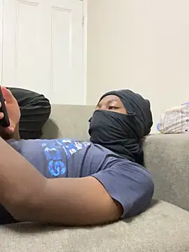 Snapshot of Mischevous_T69 chatting on November 28, 5:26 pm Mischevous T69 online show from November 28, 5:26 pm