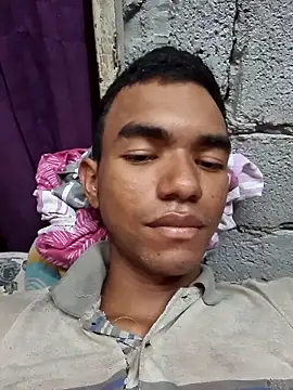 Reynold2608 online show from November 17, 5:41 pm