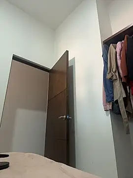 Snapshot of diosagriega_1 chatting on December 13, 10:48 pm diosagriega 1 online show from December 13, 10:48 pm