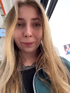 Sunny   Bunny online show from May 3, 11:05 am