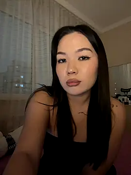 Snapshot of makota_rey chatting on November 10, 6:07 pm makota rey online show from November 10, 6:07 pm