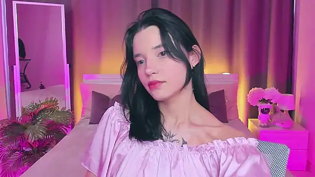 as1an girlfriend online show from March 18, 4:04 am