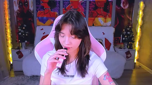 as1an girlfriend online show from December 14, 12:54 pm