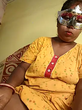 Snapshot of tinabhabhi chatting on July 12, 9:33 am tinabhabhi online show from July 12, 9:33 am