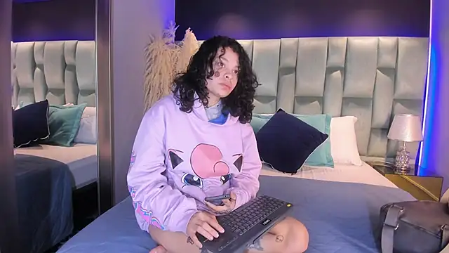 Snapshot of KatherineGomez chatting on February 21, 2:39 am KatherineGomez online show from February 21, 2:39 am
