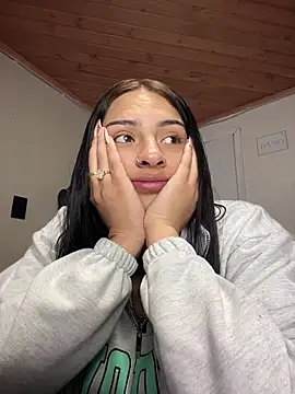 Hilary pinkk online show from November 15, 2:53 am