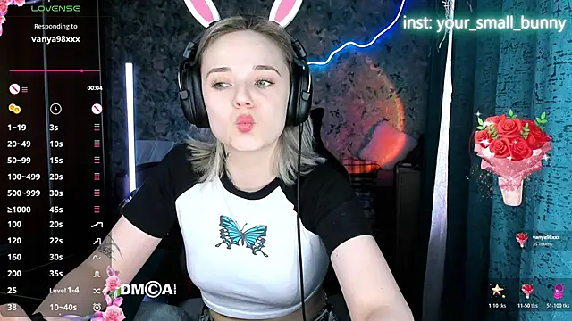 Snapshot of Your_small_bunny chatting on June 22, 3:25 am Your small bunny online show from June 22, 3:25 am
