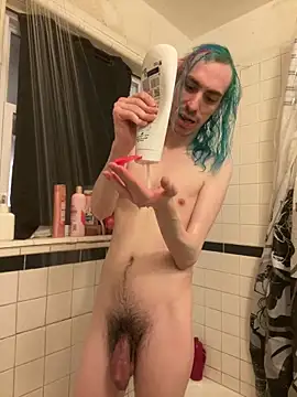 Snapshot of tallnerdyguy chatting on March 13, 1:43 am tallnerdyguy online show from March 13, 1:43 am