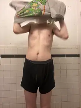 Snapshot of tallnerdyguy chatting on November 4, 10:09 pm tallnerdyguy online show from November 4, 10:09 pm