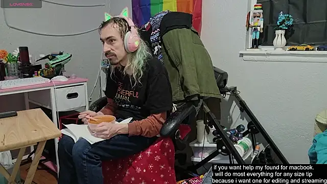 tallnerdyguy online show from November 14, 3:16 am