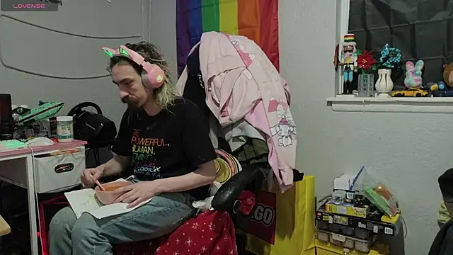 tallnerdyguy online show from March 14, 3:12 am