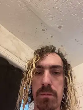 tallnerdyguy online show from April 28, 9:31 pm