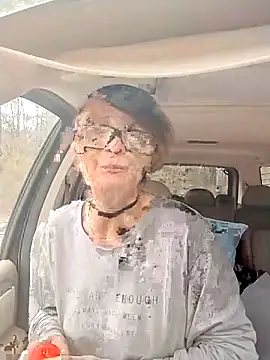 Snapshot of ivylee31 chatting on March 9, 8:52 pm ivylee31 online show from March 9, 8:52 pm