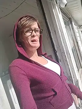 Snapshot of ivylee31 chatting on November 28, 5:48 pm ivylee31 online show from November 28, 5:48 pm