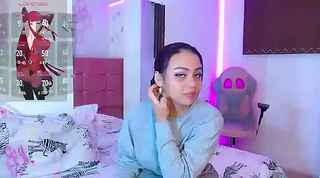 Snapshot of maribelsex303av chatting on January 30, 11:44 am maribelsex303av online show from January 30, 11:44 am