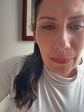 Alysson-- online show from June 12, 1:43 pm