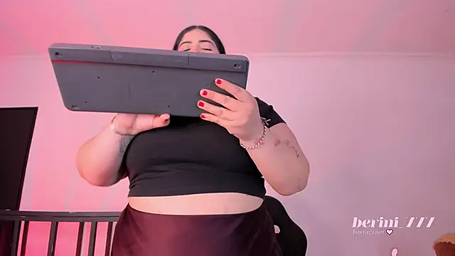 AmberiniHoffman online show from June 30, 11:44 am