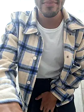 Snapshot of joelcallvil chatting on February 15, 6:33 pm joelcallvil online show from February 15, 6:33 pm