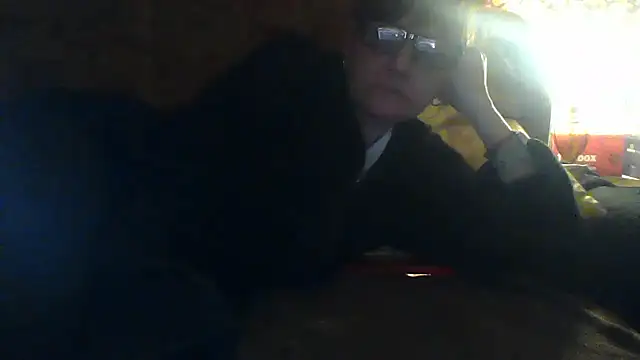 AlanaLaDream online show from September 26, 4:00 pm